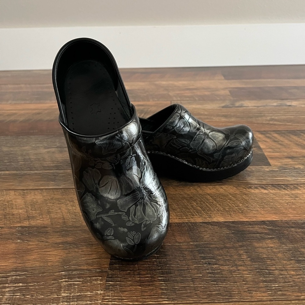 Dansko Professional Pewter Floral Patent Leather Clog